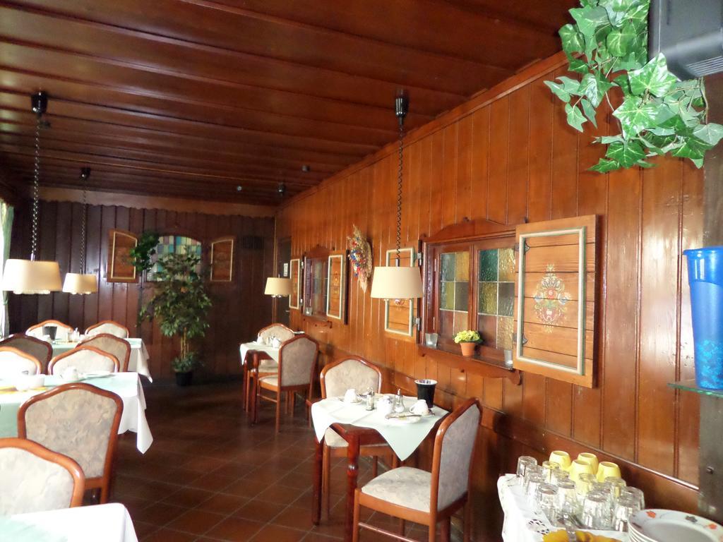 Hotel Zur Sonne كوتبوس المظهر الخارجي الصورة